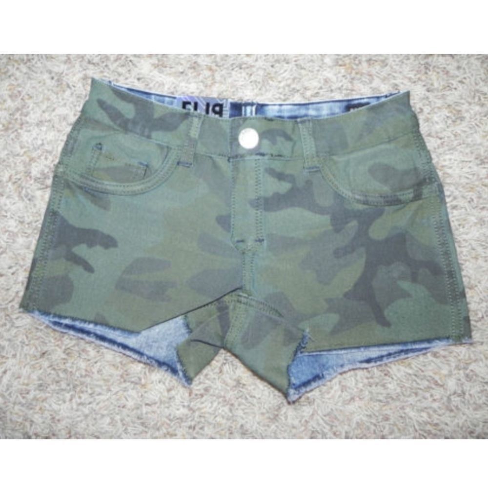 Flip Side Jean Shorts Size 1 Camo Reversible NWT